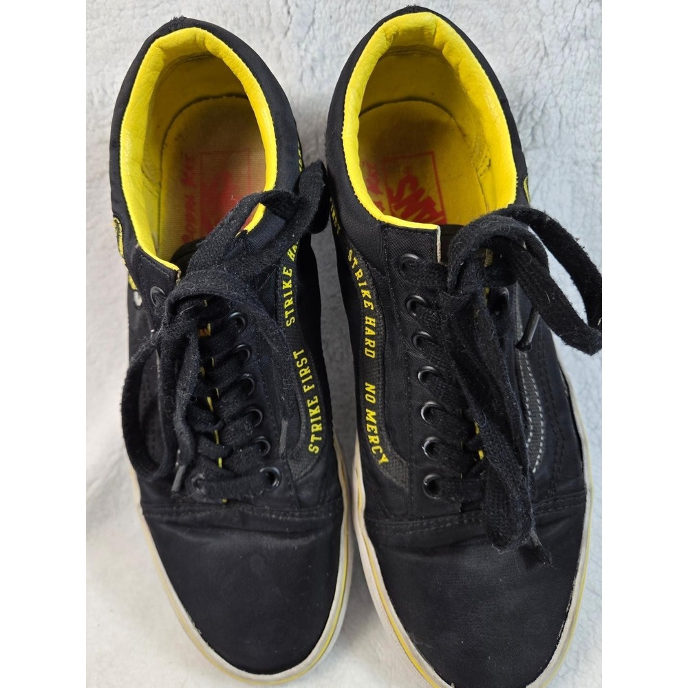Men's Size 7.5 - Cobra Kai‎ x Vans Old Skool Cobra Kai Dojo